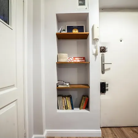 Apartament Old Town Heart Ii - New Town Square - Just Renovated!