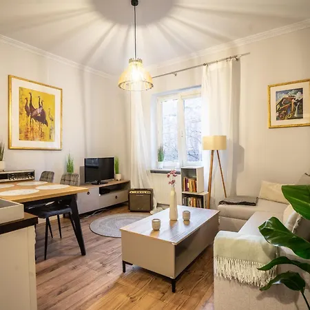 Old Town Heart Ii - New Town Square - Just Renovated! *