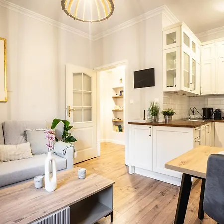 Old Town Heart Ii - New Town Square - Just Renovated! Варшава