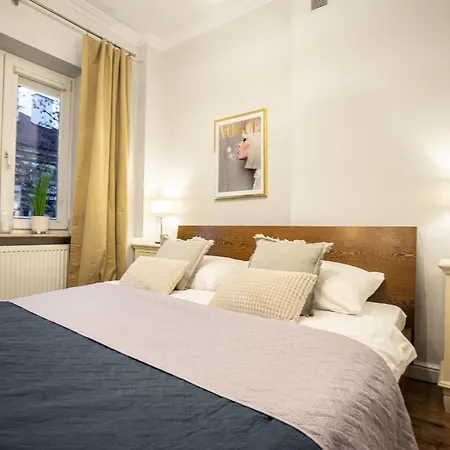 Old Town Heart Ii - New Town Square - Just Renovated! 아파트 바르샤바