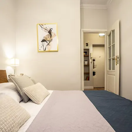 Daire Old Town Heart Ii - New Town Square - Just Renovated! Varşova