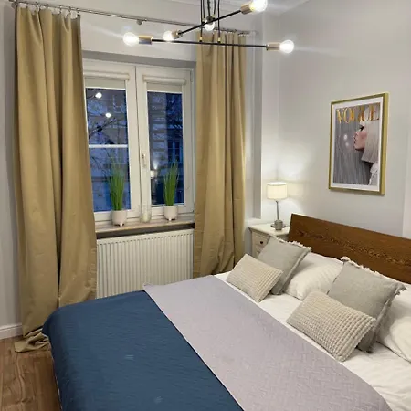 Old Town Heart Ii - New Town Square - Just Renovated! *